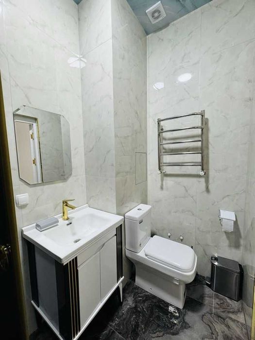 СРОЧНО! Продаётся 2 комнатная квартира на 11 квартале. КОМФОРТ ХОУС