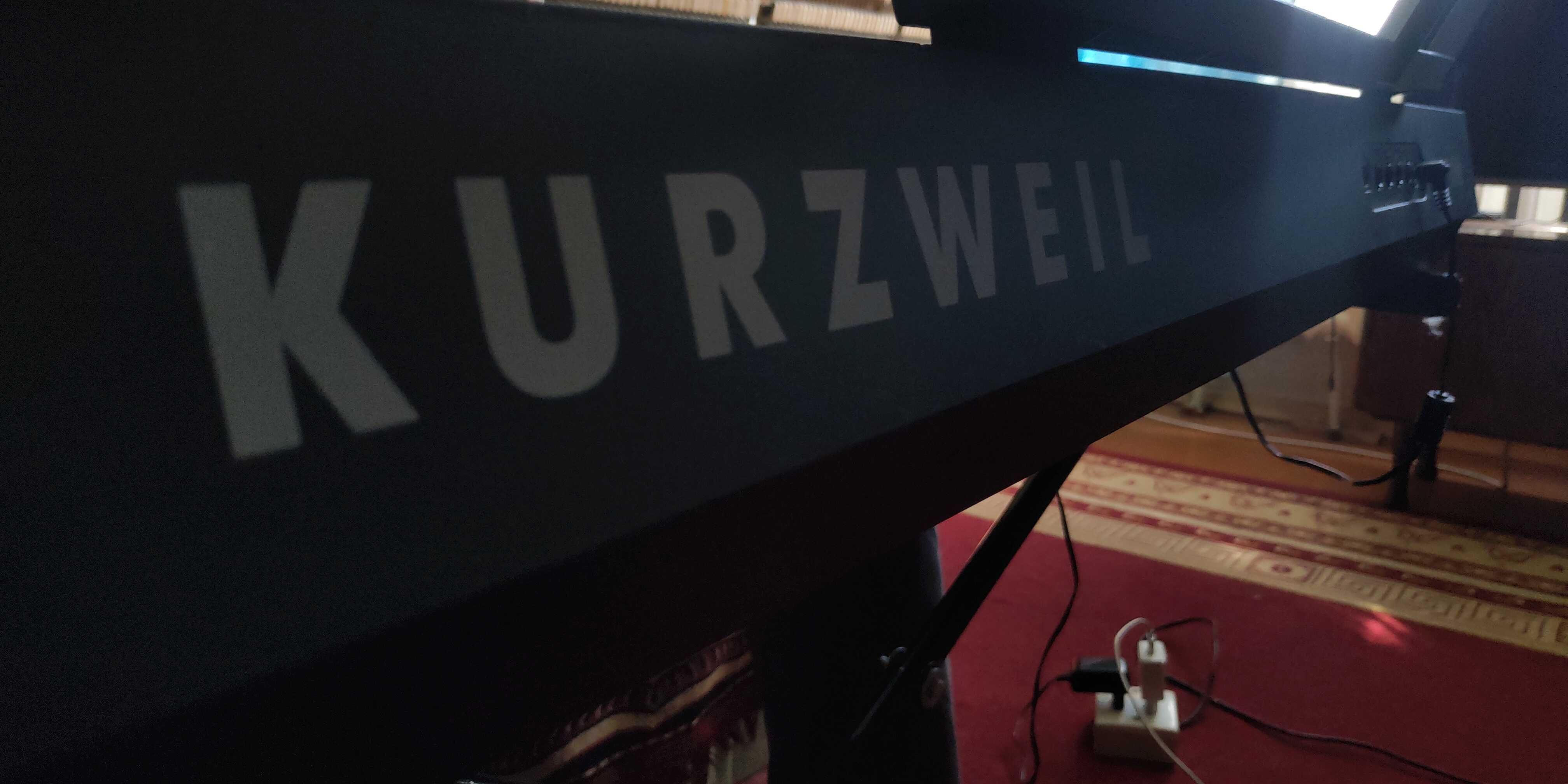 Kurzweil модель KP90L