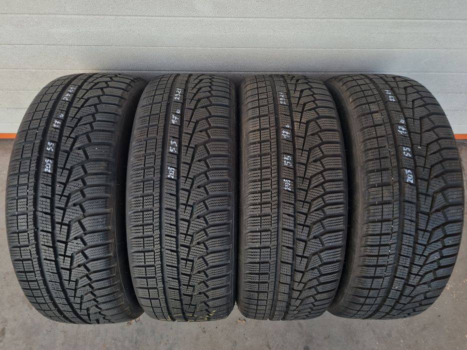 Зимни гуми 4 броя HANKOOK WinterIcept Evo2 205 55 R17 дот 2921
