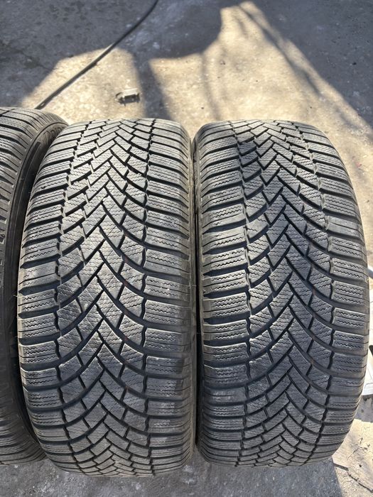 Bridgestone Blizzak 235/50/19 - зимни гуми