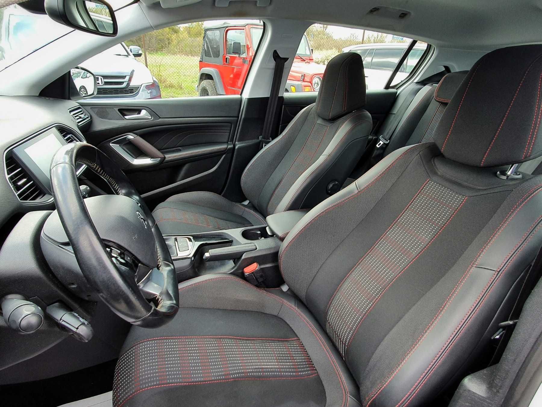 Салон седалки и кори за Peugeot 308