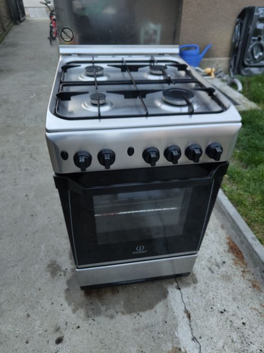 Vand aragaz indesit!