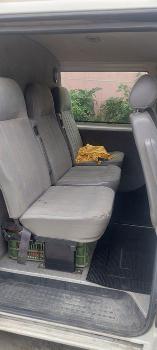 Vând vw t5 1.9tdi