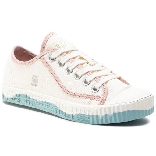 G-STAR RAW нови кецове р-р 35 100 лв.
G-STAR RAW нови кецове 100 лв.