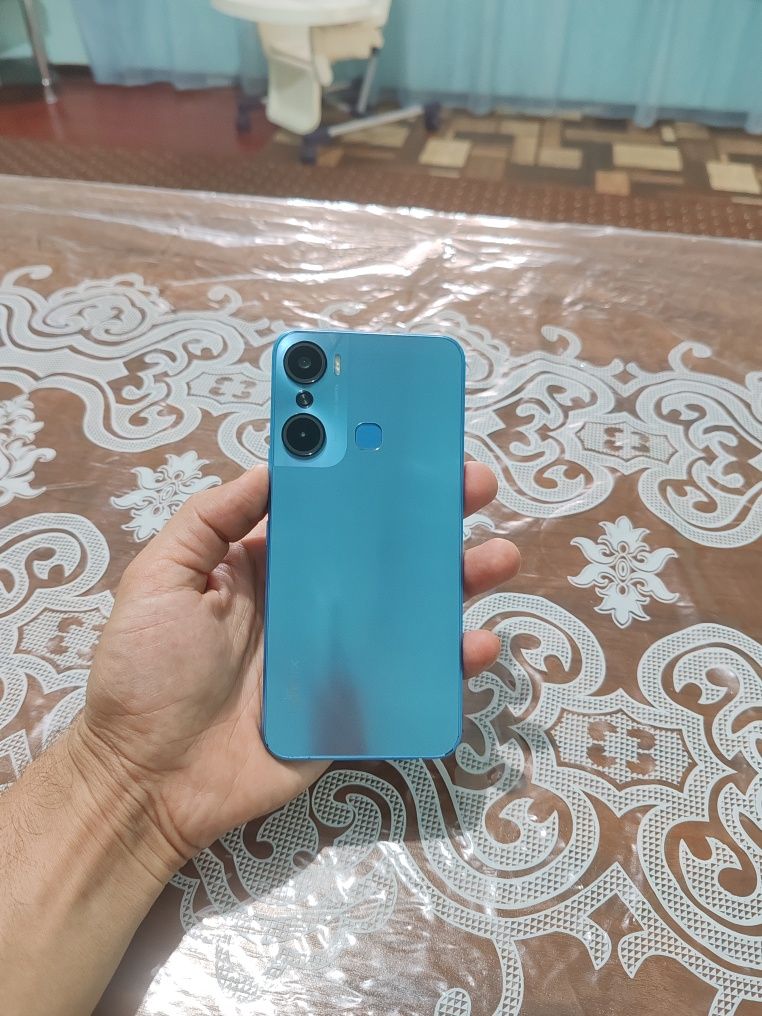 Infinix Hot 12pro 8/128gb(2024) ideal ochilmagan usta kurmagan aybi yu