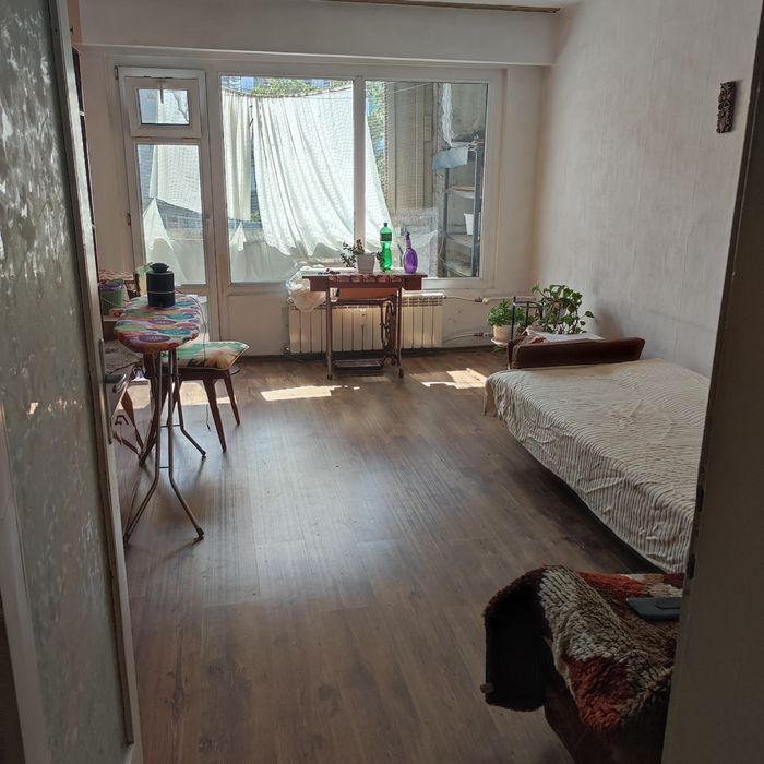 Продава се Многостаен апартамент в Бургас, Славейков - 80 кв.м за 1750 €/кв.м - Снимка #3