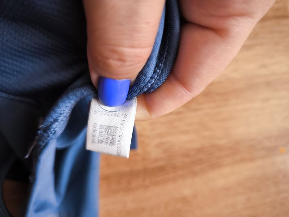 Top/bustiera  Adidas Climacool(30-32) sau 9-11 ani