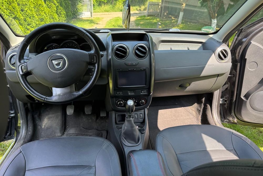 Dacia Duster 2015