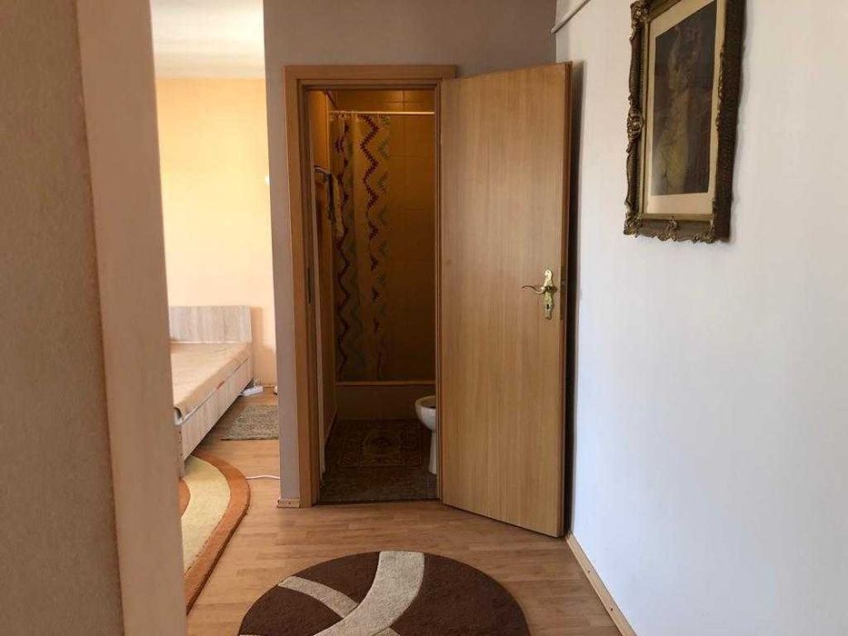 Inchiriez Garsoniera Ultracentral (fostul tribunal)
