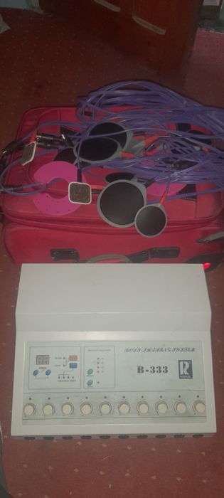 Aparat de electostimulare si electroterapie