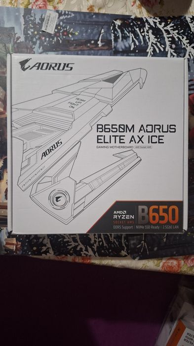 Placa de baza GIGABYTE B650E AORUS STtealtH ICE, AM5, DDR5, Wi-Fi BT
