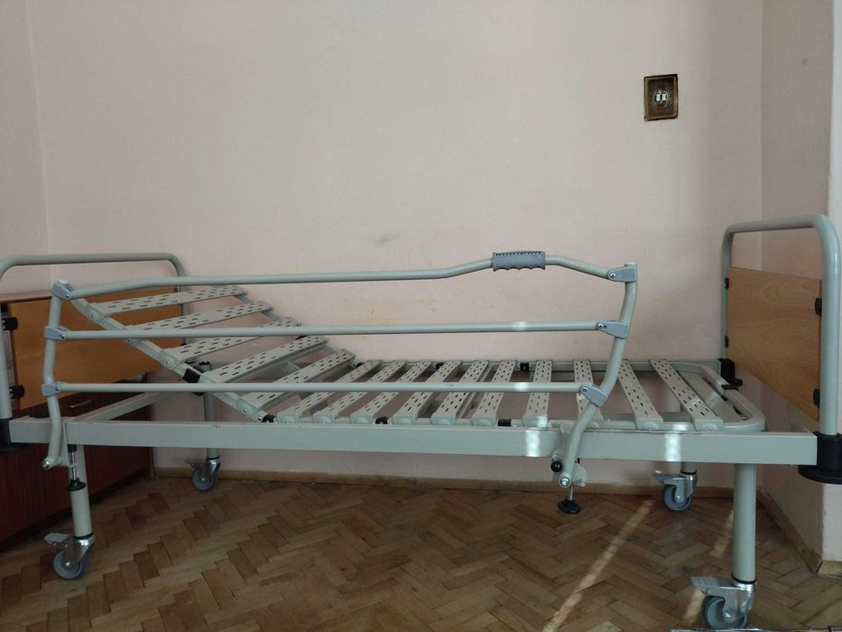 Болнично легло и антидекубитален дюшек