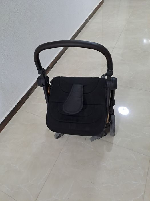 Детска количка – лека, сгъваема и удобна (като нова!)