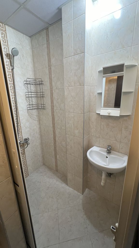 Дава се под наем Тристаен апартамент в Асеновград - 70 кв.м за 306 € - Снимка #9