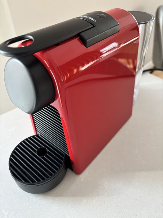 Кафе машина Nespresso Essenza Mini D30