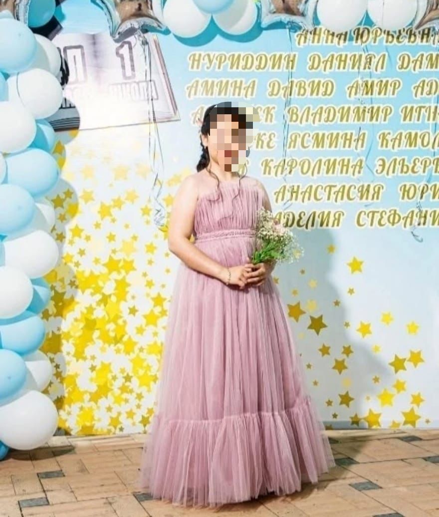 Продается платье для девочки