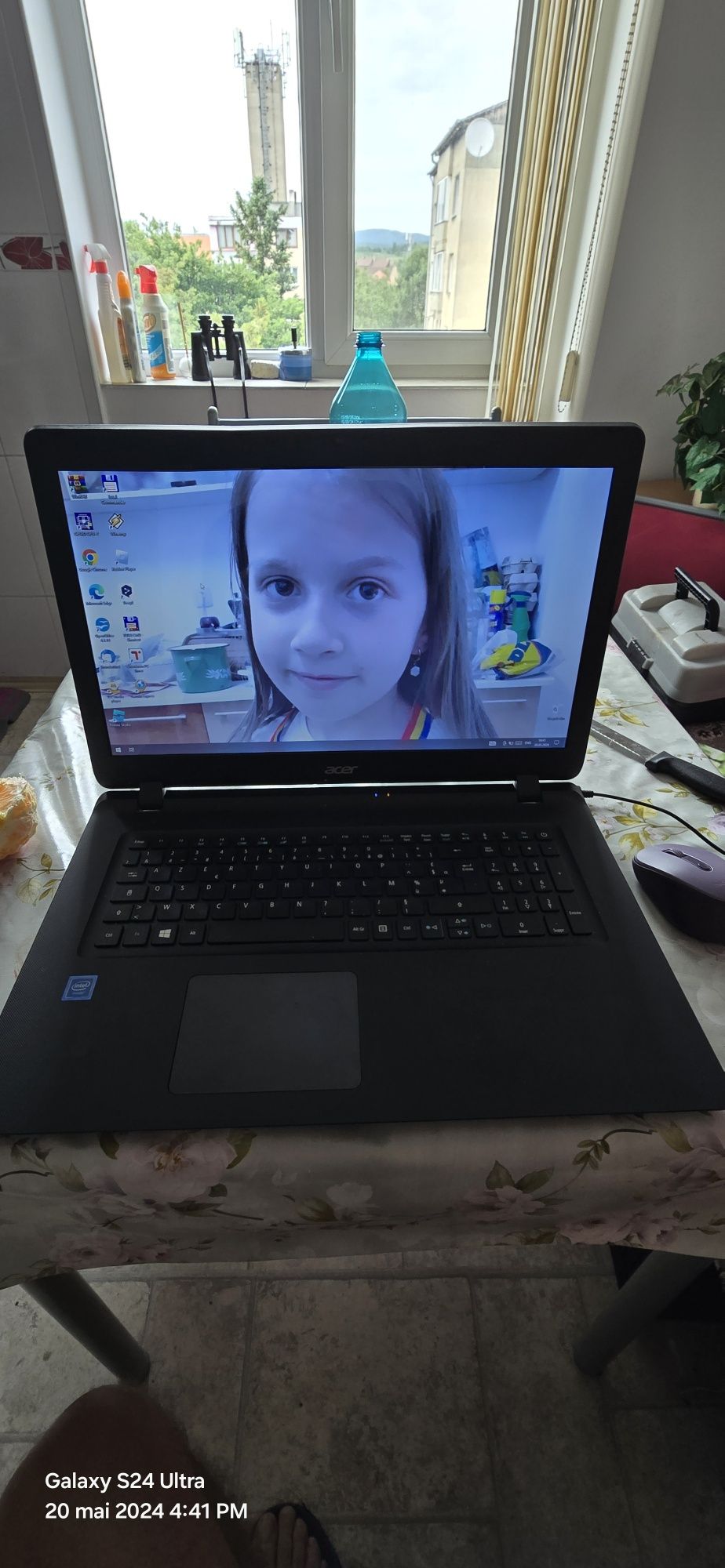 Vând laptop Acer