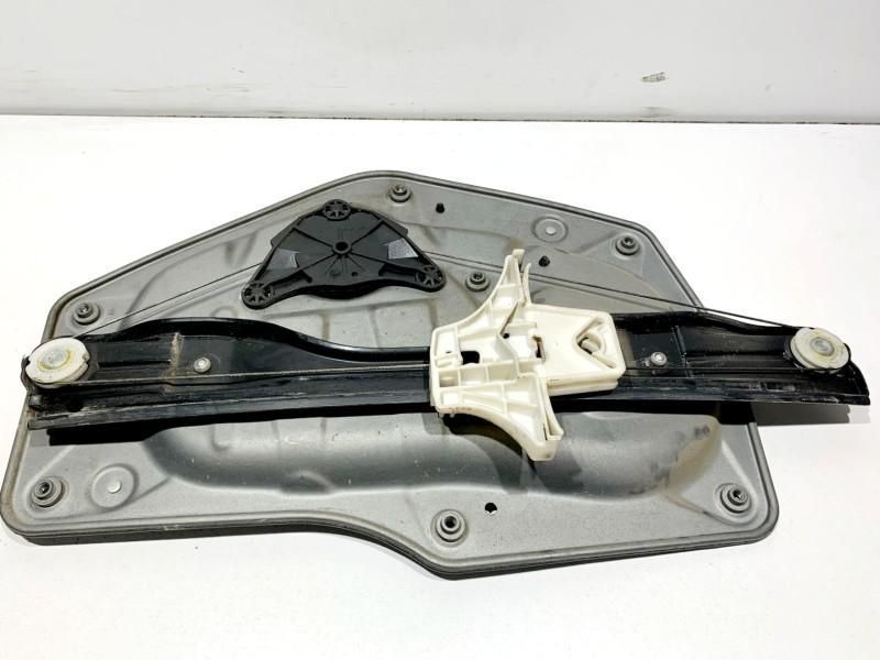 Macara geam electric stanga spate Skoda Superb 2 (2008-2013) 3T0839461