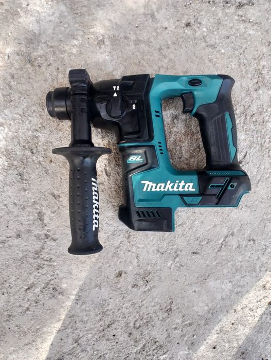 Безчетков перфоратор Makita 171