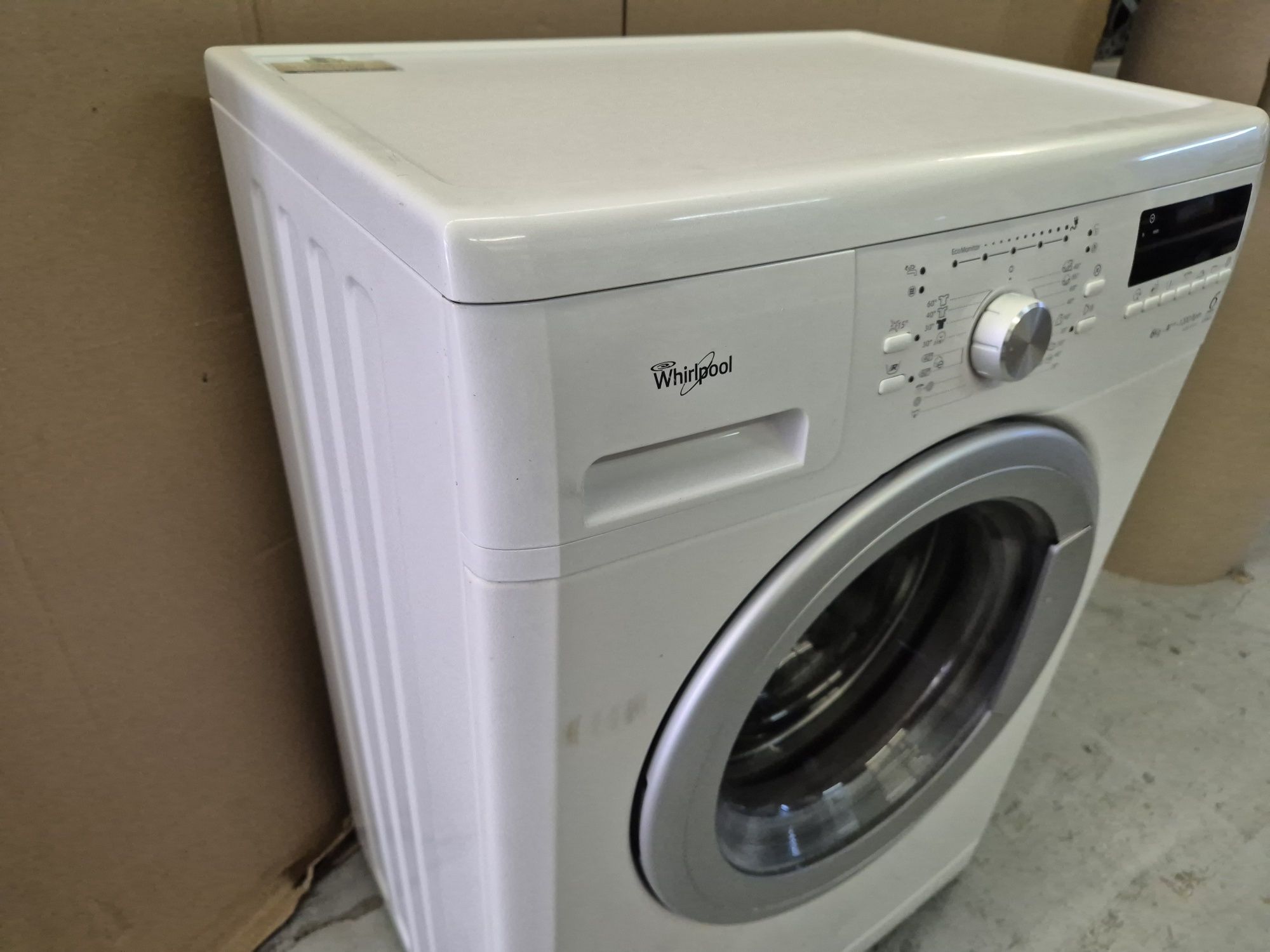 Mașina de spalat Whirlpool 6Th sense ,6 kg A+++