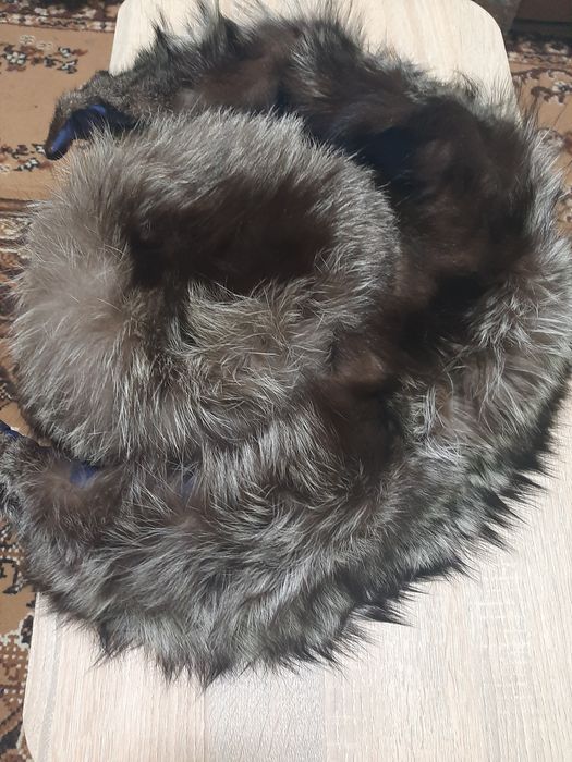 Vând haine din blană naturală