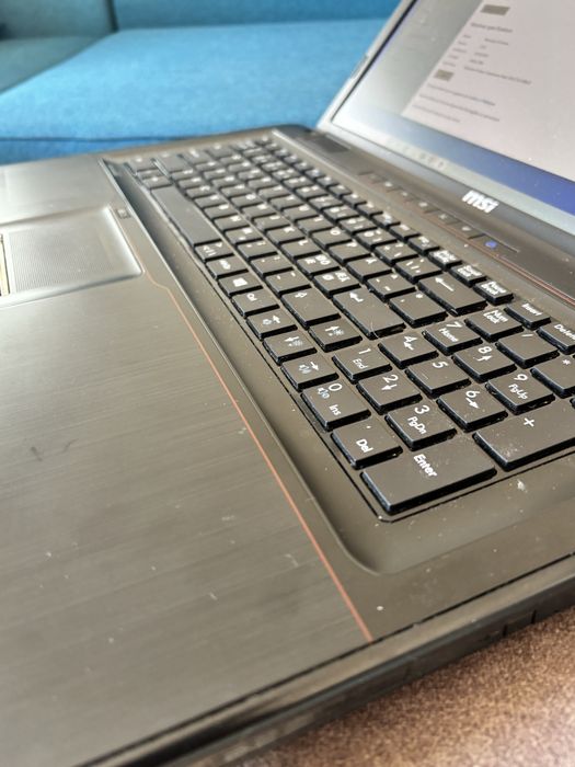 Msi Gaming 17,3” • proceosr i7-4710HQ• 12gb ram• 1tb• Nvidia video