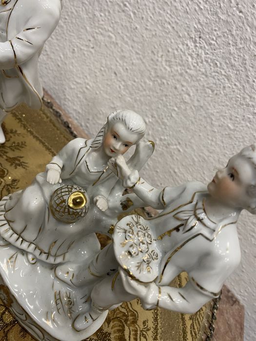 Немска фигура от порцелан с маркировка - два броя