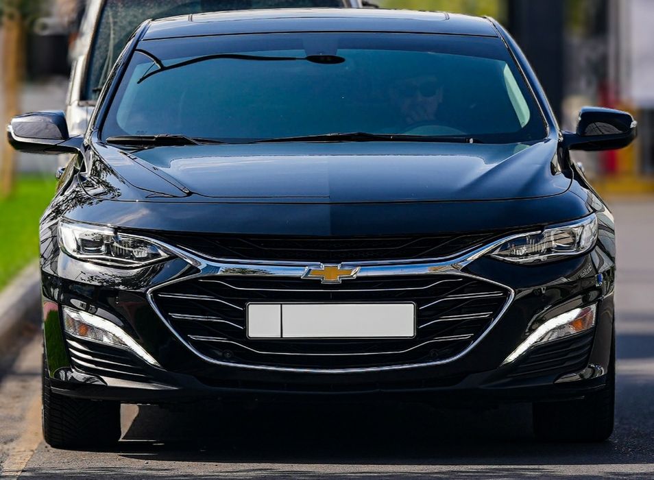 Malibu Premier Qora tozza Srochna sotiladi