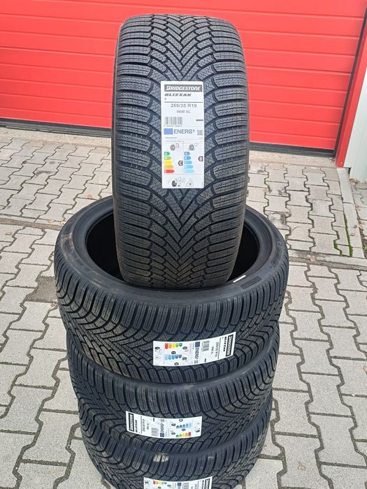 De vânzare BRIDGESTONE BLIZZAK 6 255/55/R19