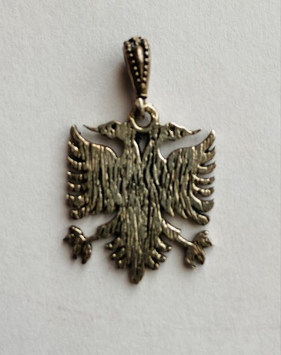 Pandantiv din argint tip stema in forma de vultur cu 2 capete