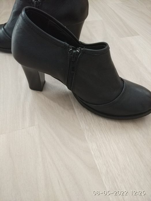 дамски затворени обувки