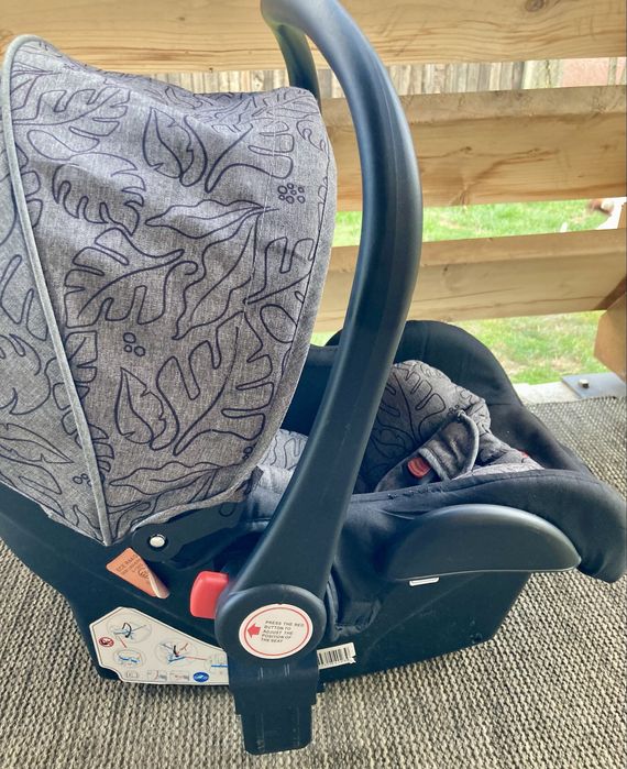 Carucior 3 in 1 + scoica auto