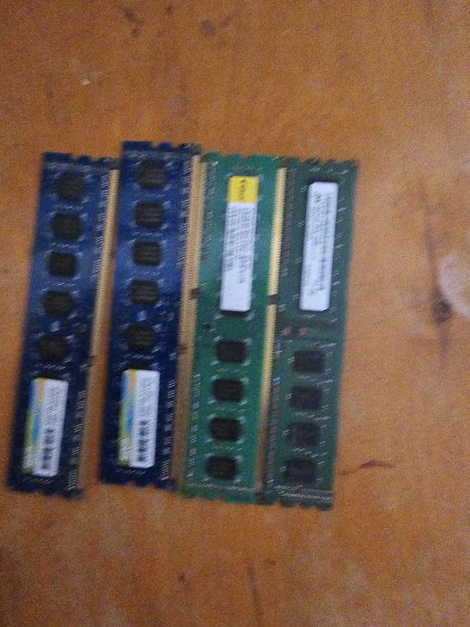 Vând rami ddr2 și ddr3