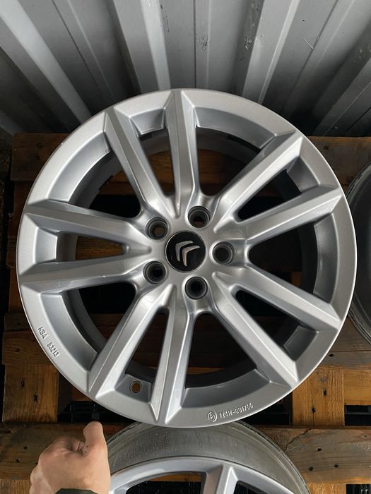 17 цола 5 х 108 Пежо 308 , 3008 , 4008 , Ситроен , Peugeot , Citroen