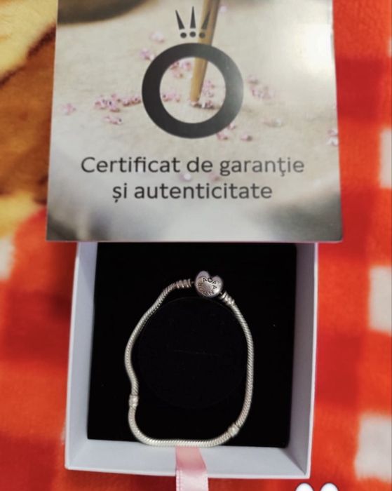 Bratara Pandora originala cu 2 charm-uri
