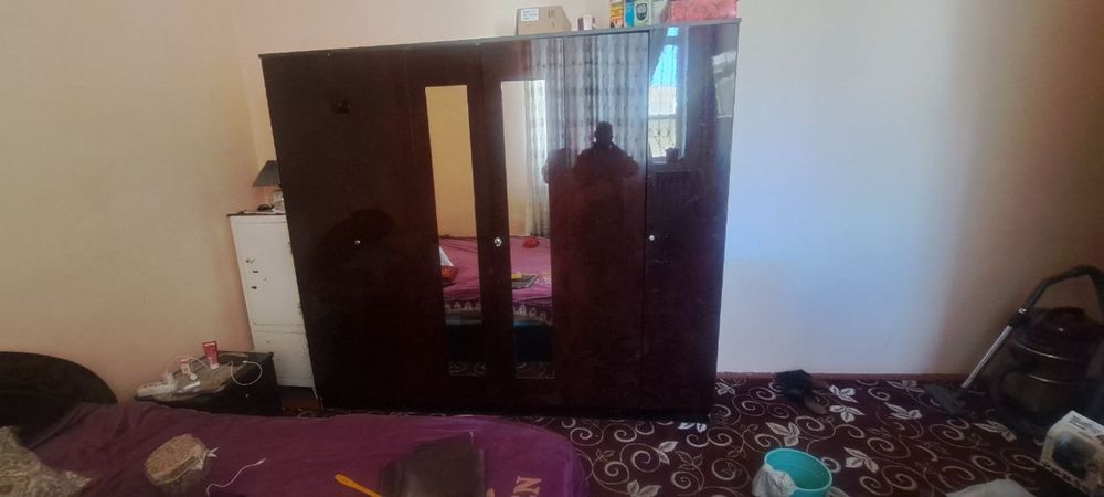 Spalniy komplekt sotiladi