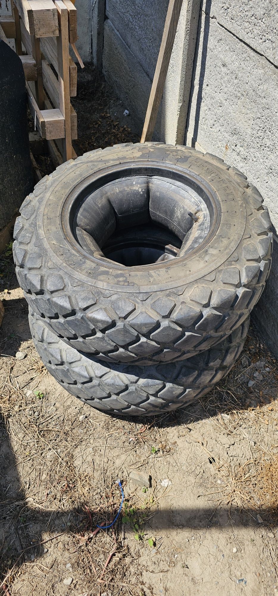 Anvelope Industriale semperit  10.0 75 15 de gazon
