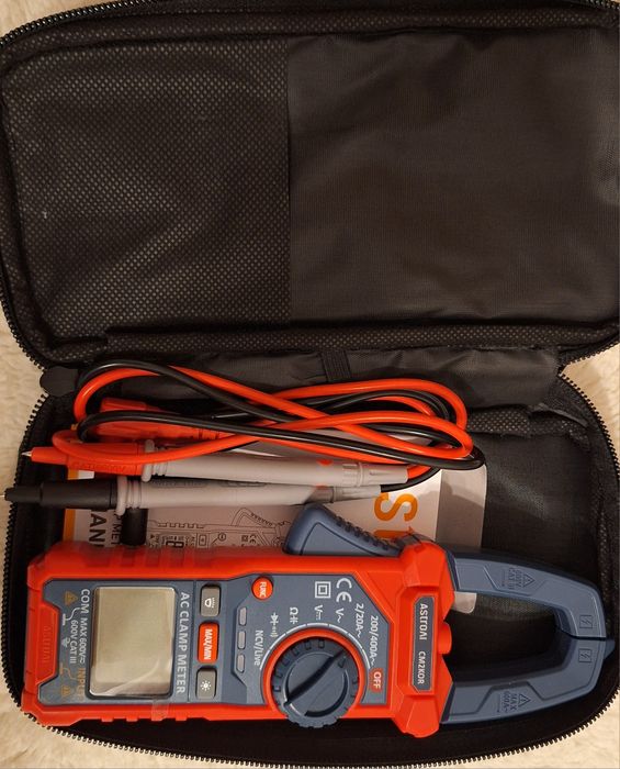 Clește Ampermetric Digital AstroAI – Precizie și Siguranță în Măsurăto