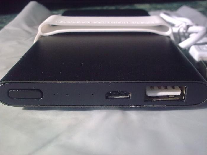 Power Bank - acumulator extern PSL Design 4000mAh (nou-cutie)