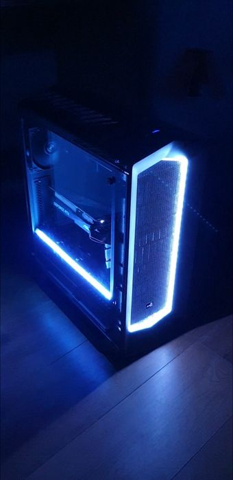 Carcasa PC Aerocool P7-C1 Tempered Glass