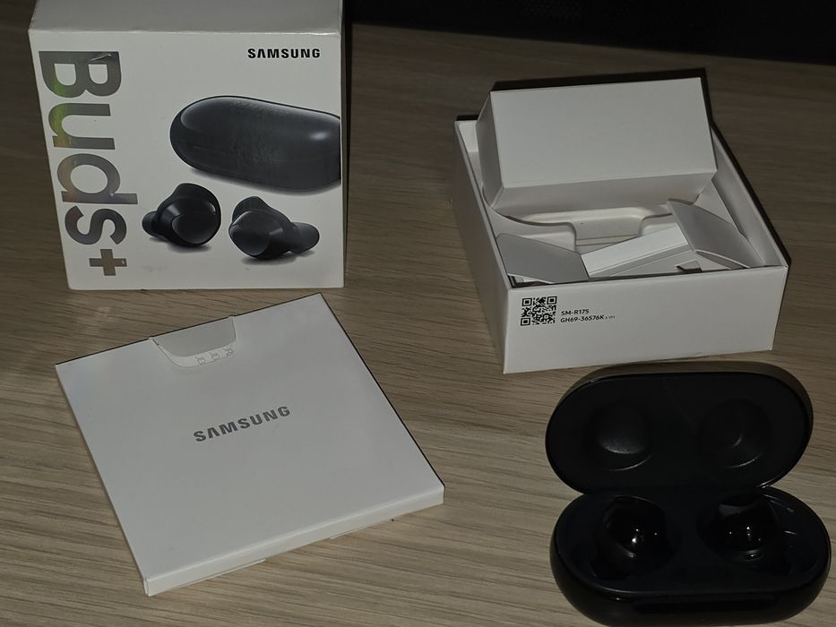 Слушалки Samsung galaxy buds+