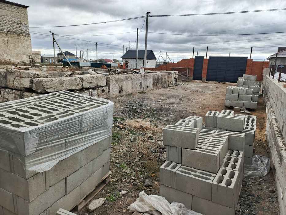 Продам участок с временным домом