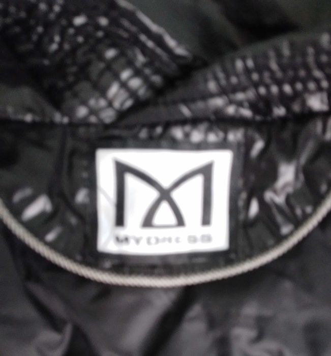 Дамско дълго яке с качулка