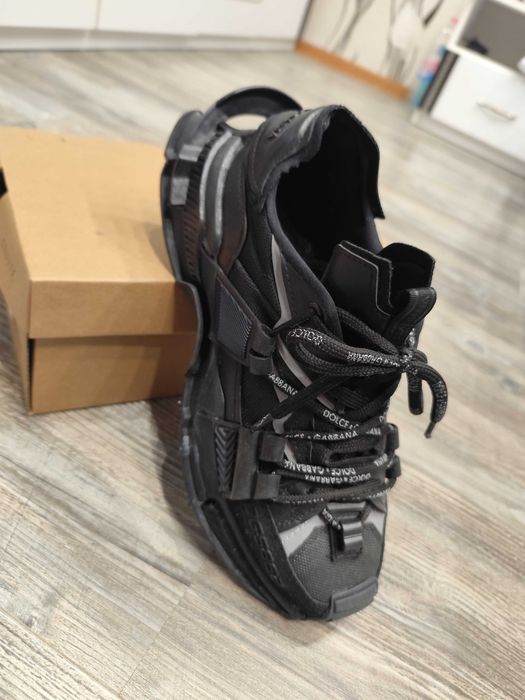 Продавам обувки чисто нови! 43 номер