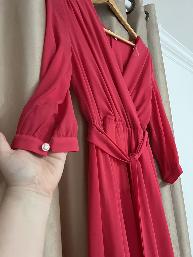 Rochie elegantă culoarea roz