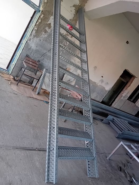 Scara metalica zincata 4mm grosime