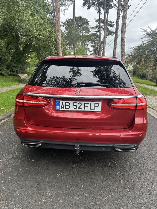 Mercedes E220Diesel-electric