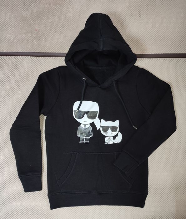 Продавам Горнища и долнища