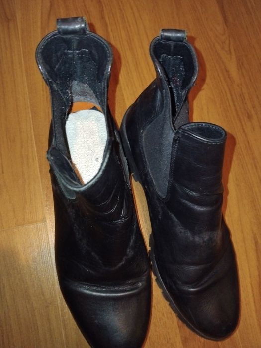 Ghete Dama PIELE NATURALA mărimea 41