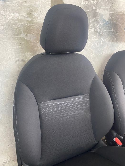 Предни седалки за Пежо 208 и Пежо 308